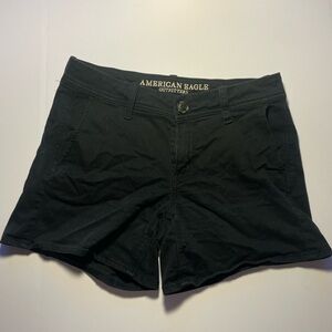 American Eagle Size 4 Women Shorts Super Stretch Midi AEO Twill Casual Black
